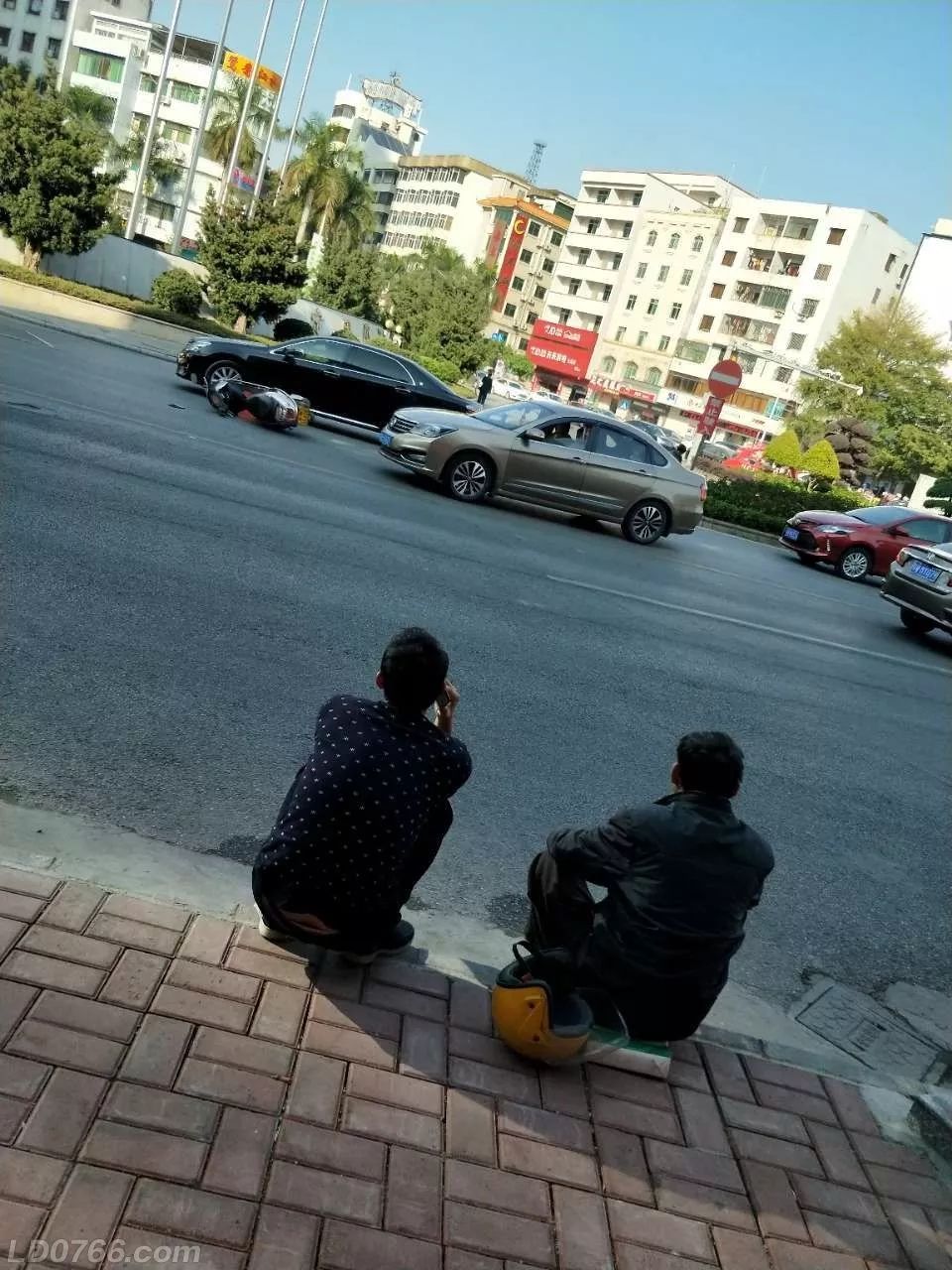 罗定车祸现场紧急救援时刻，最新事故报道