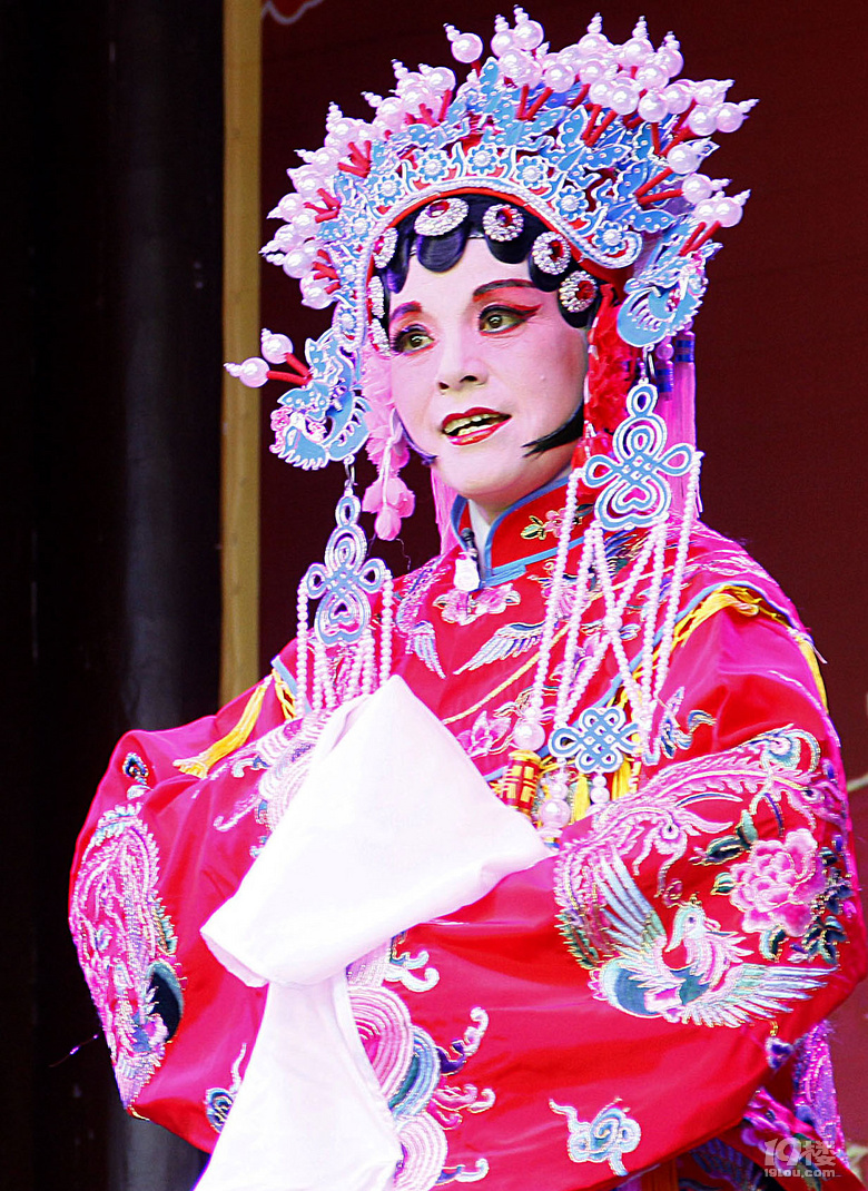 业余演员如何开启并发展表演之路？一步步走向成功之路的指南！